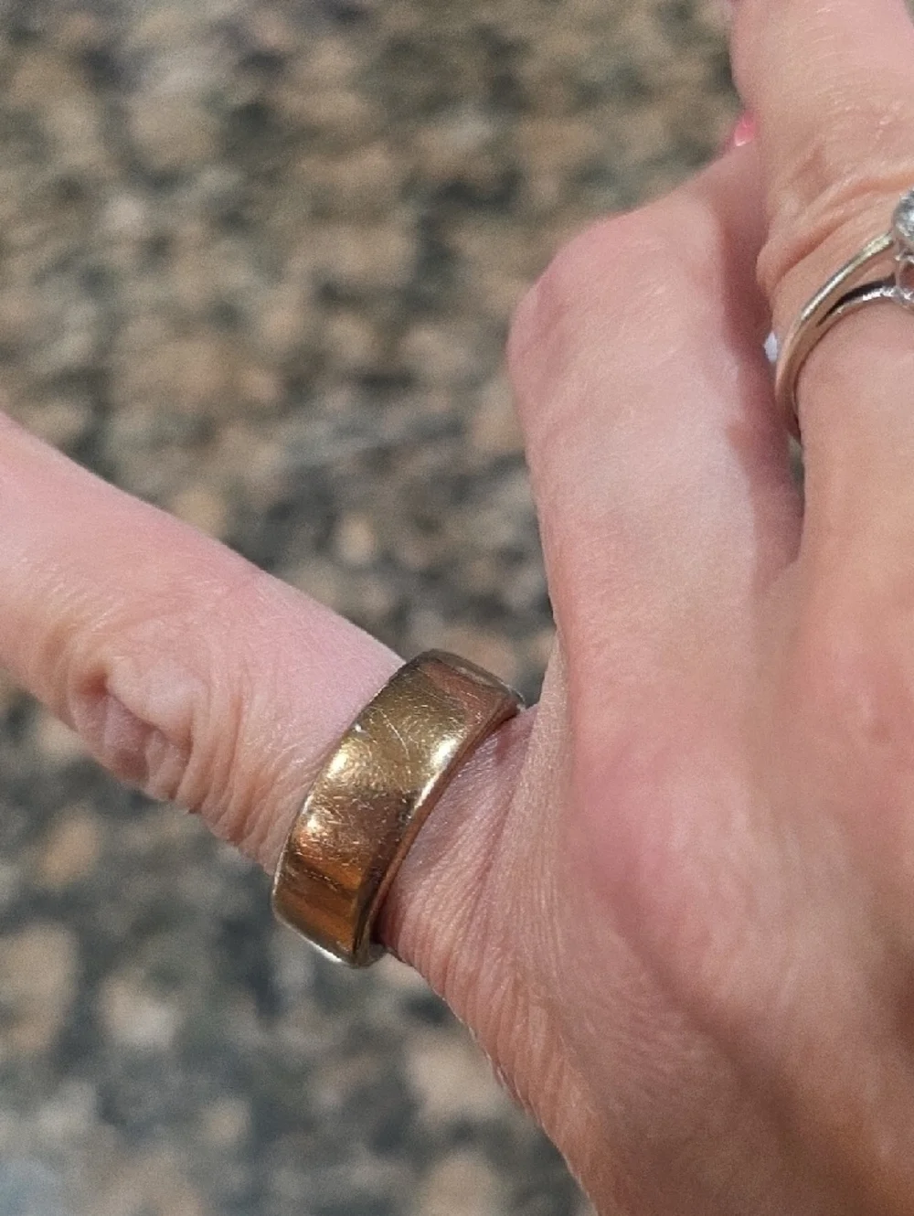 Oura Ring Rose Gold Gen 3 Size 8 Cable And Charger Included